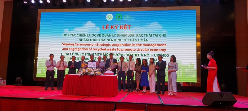 Kỷ niệm 25 năm thành lập Hiệp hội Môi trường Đô thị & KCN Việt Nam 